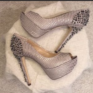 Sake fifth ave leather snakeskin platform heels